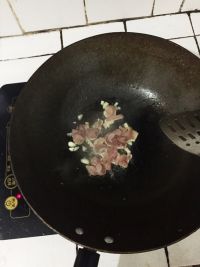 肉丝炒豆腐皮