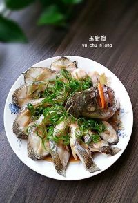 电饭煲蒸鲈鱼