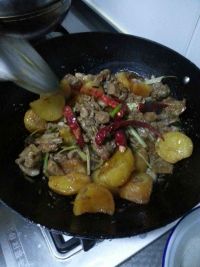 羊排烧土豆