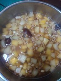 青木瓜薏米红枣粥