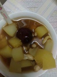 青木瓜薏米红枣粥
