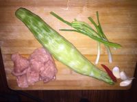 莴笋炒肉片