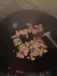 莴笋炒肉片