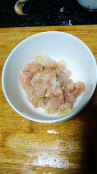 山药炒鸡丁