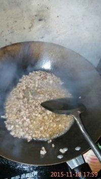 酸豆角炒肉末