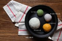 五彩缤纷的雨花石汤圆