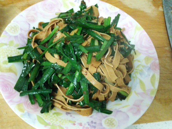 豆腐皮炒韭菜