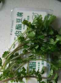 野生青鱼头豆腐汤