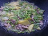 苦瓜炖土豆