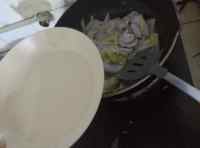 粉肠炒咸菜