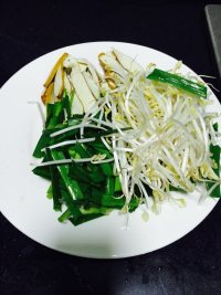 韭菜豆芽炒香干