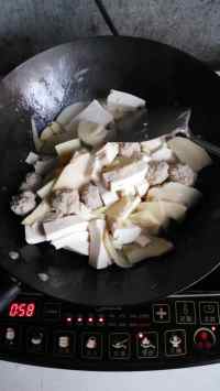 春笋肉丸豆腐汤