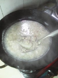 萝卜花椒瘦肉汤