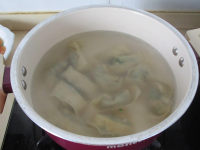 荠菜鲜肉馄饨