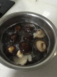 香菇炒肉
