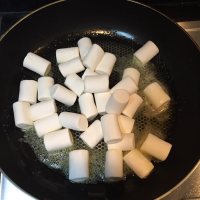 芝麻牛轧糖#多效护理