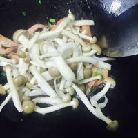 豆腐鲜虾煲