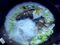 白菜粉丝鱼头煲