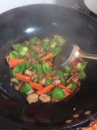 青椒炒肉