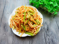 蒜苔鸡蛋炒年糕