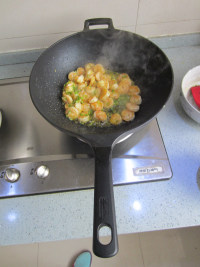 蒜苔滑虾仁