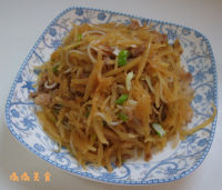 土豆丝炒绿豆芽