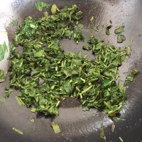 香椿芽炒鸡蛋