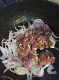 宝宝最爱土豆牛肉拌面