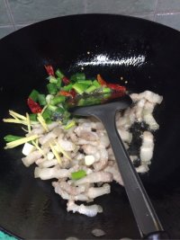 豆芽炒金针菇