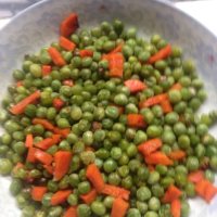 豌豆炒胡萝卜
