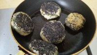 桂花莲蓉馅芝麻饼