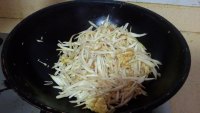 葱香茭白丝炒煎蛋