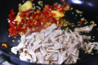 泡椒鸭肠