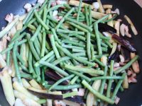 肉末炒茄子豇豆＃新鲜