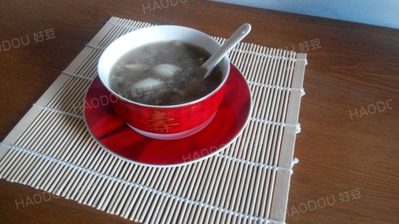 绿豆银耳百合汤