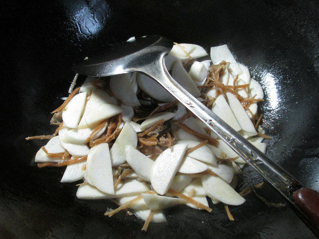 笋干菜炒茭白