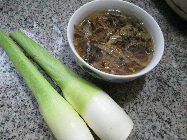 笋干菜炒茭白