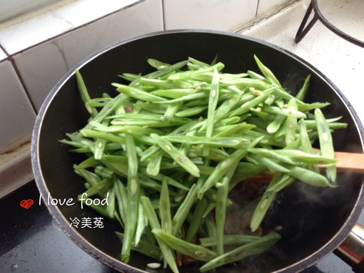 豆角肉丝炒饼