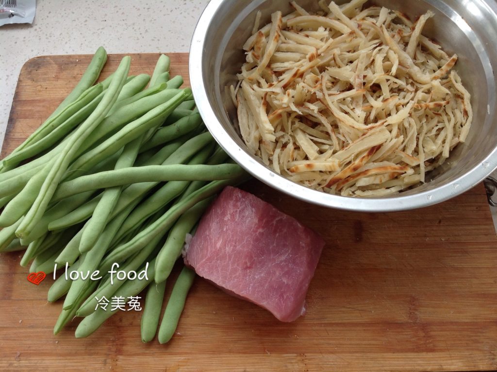 豆角肉丝炒饼