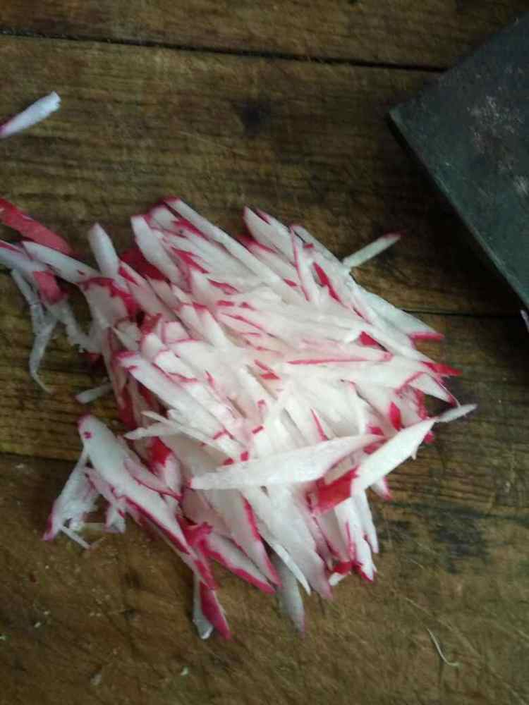 凉拌水萝卜