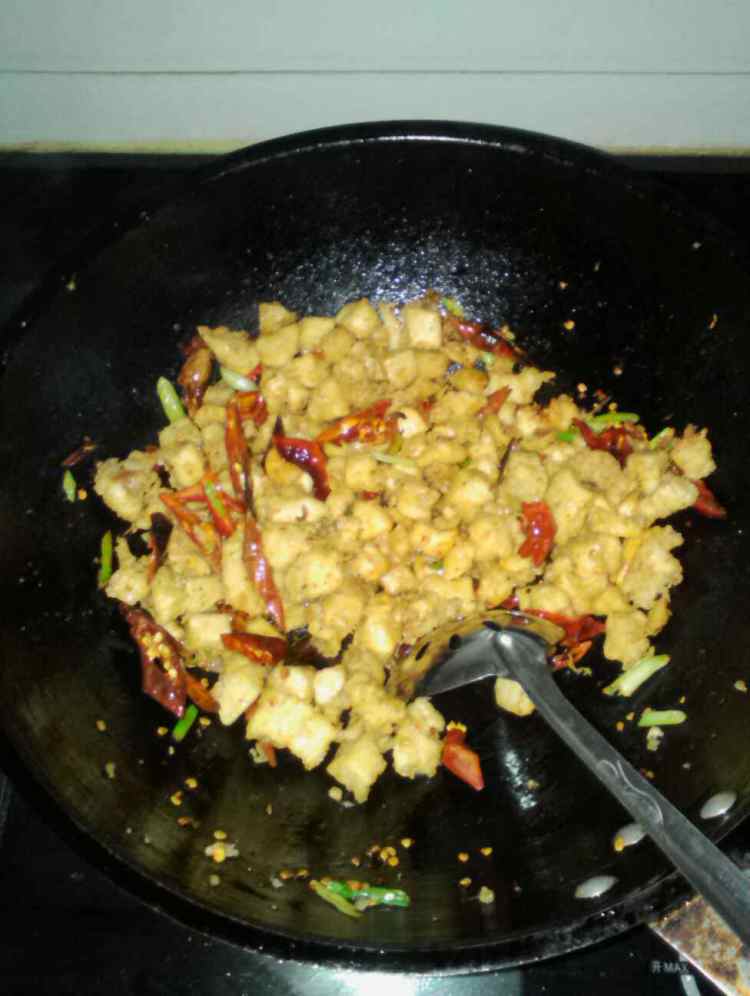 麻辣鸡丁