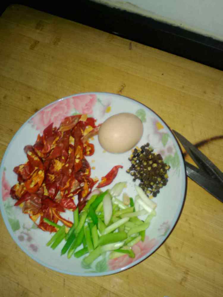 麻辣鸡丁