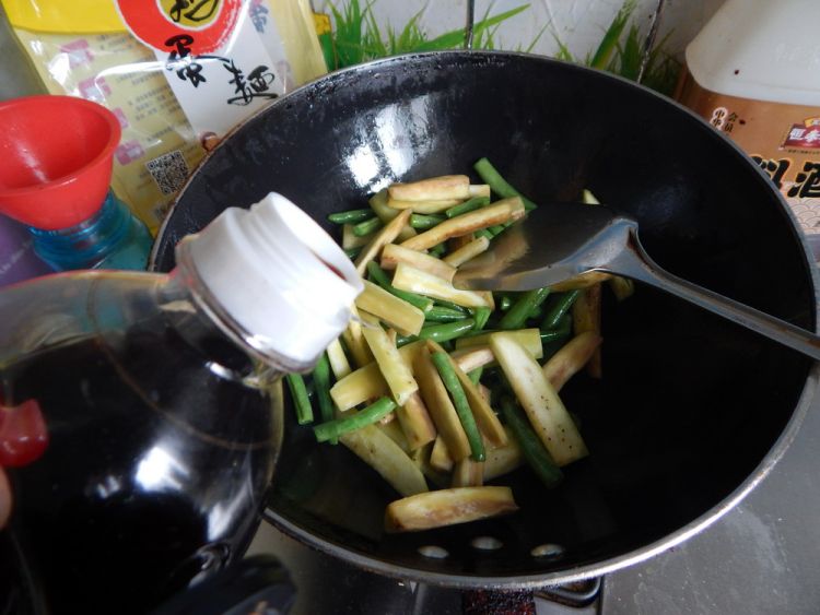 茄子豆角烧粉条