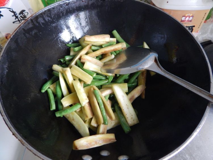 茄子豆角烧粉条