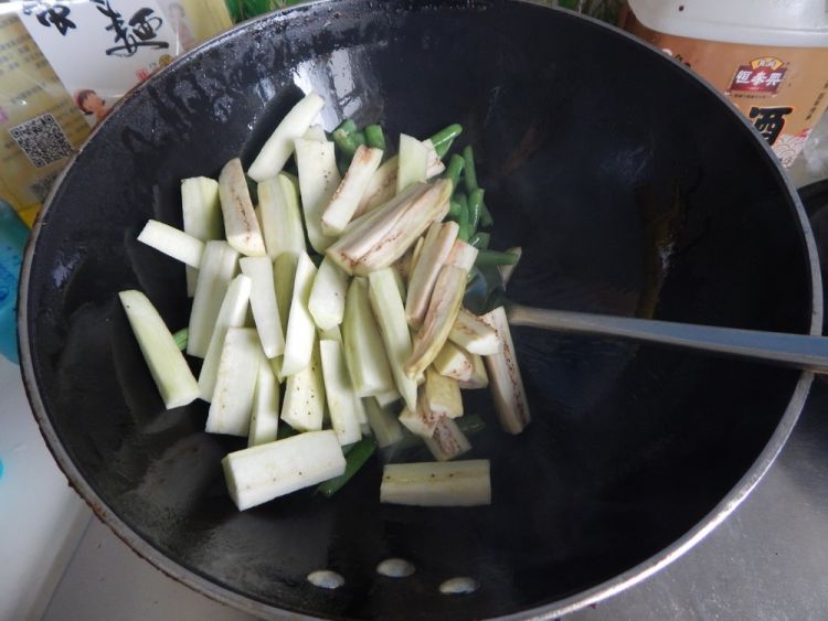 茄子豆角烧粉条