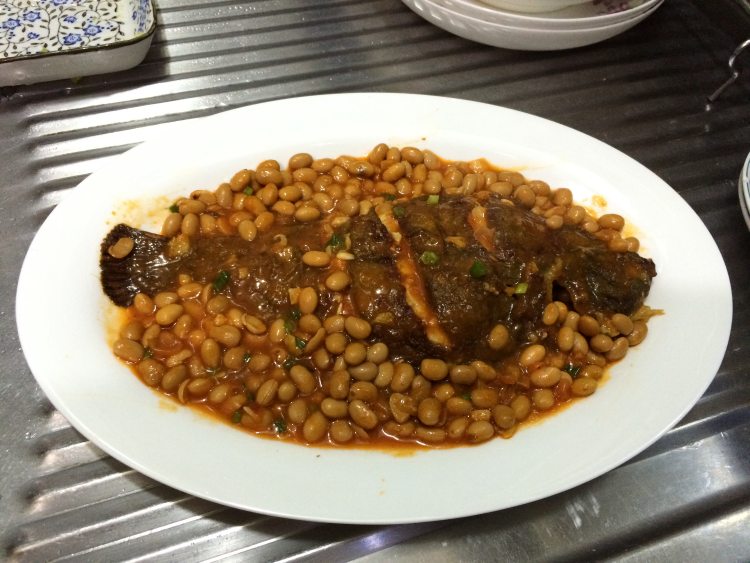 茄汁黄豆焖鲽鱼