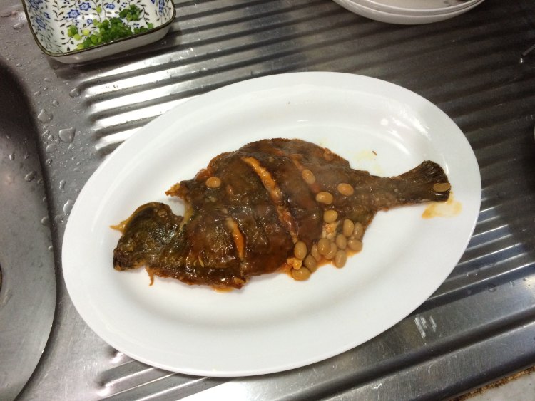 茄汁黄豆焖鲽鱼