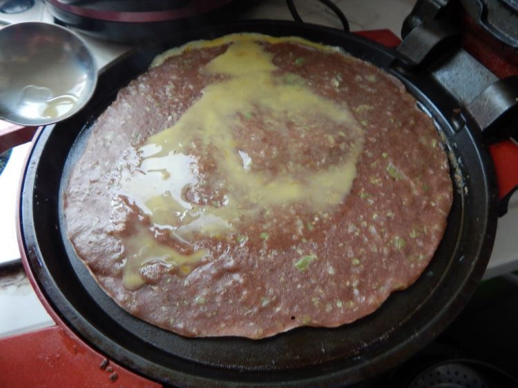 黑麦面粉饭菜鸡蛋煎饼