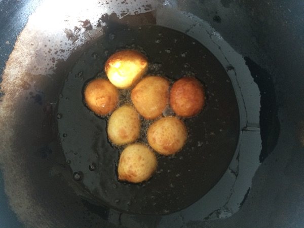 发面鸡蛋丸子