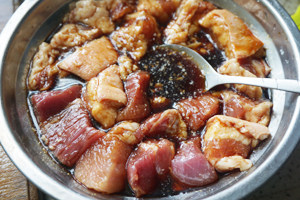 蛋黄鲜肉粽